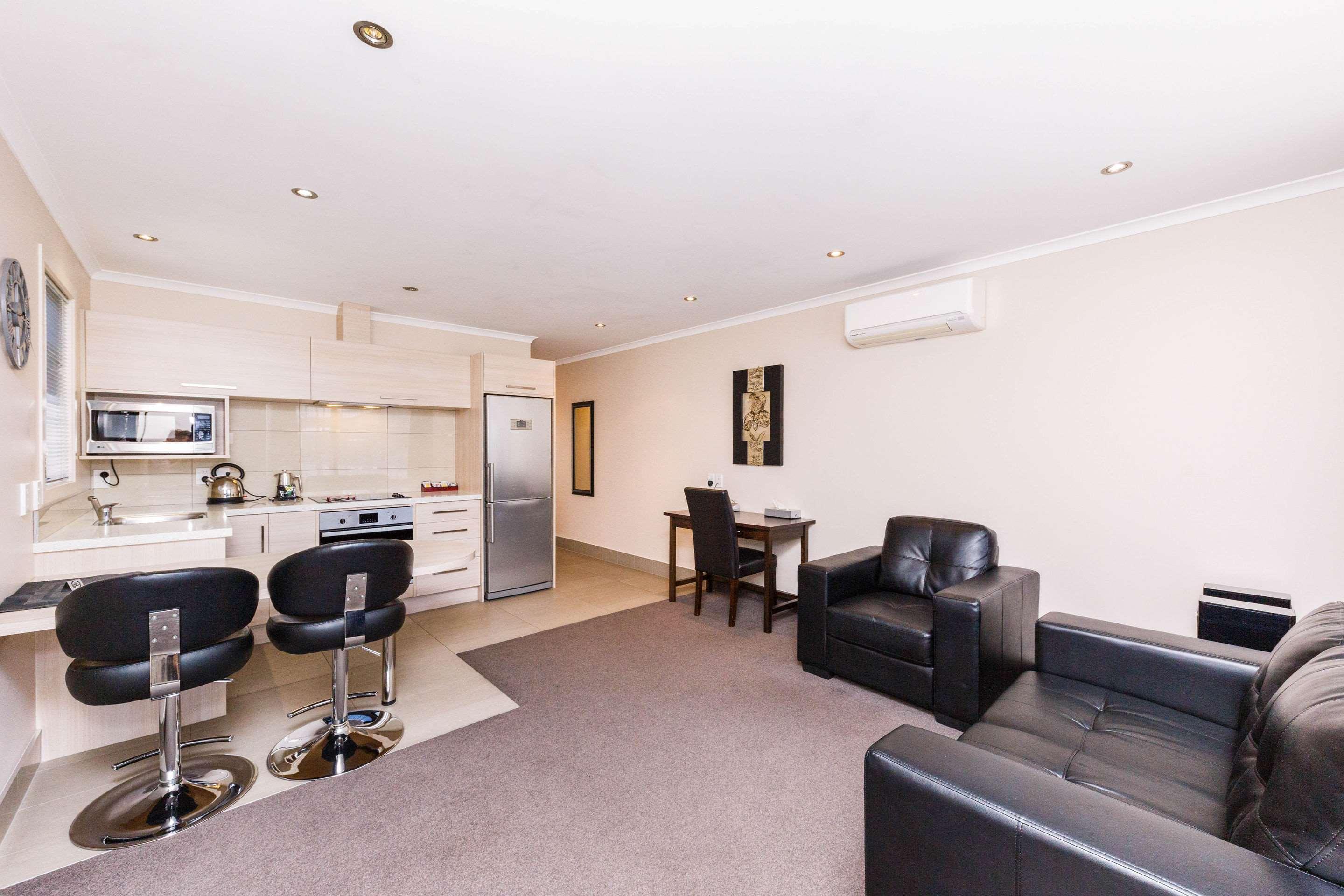 Kauri Court Motel Palmerston North Bagian luar foto