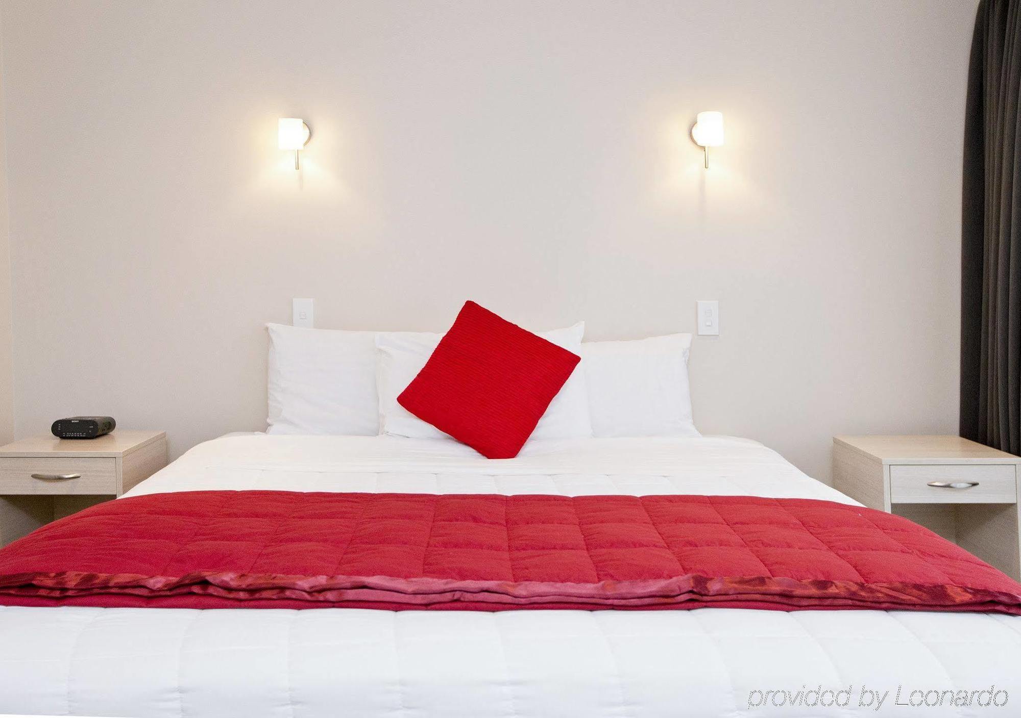 Kauri Court Motel Palmerston North Bagian luar foto