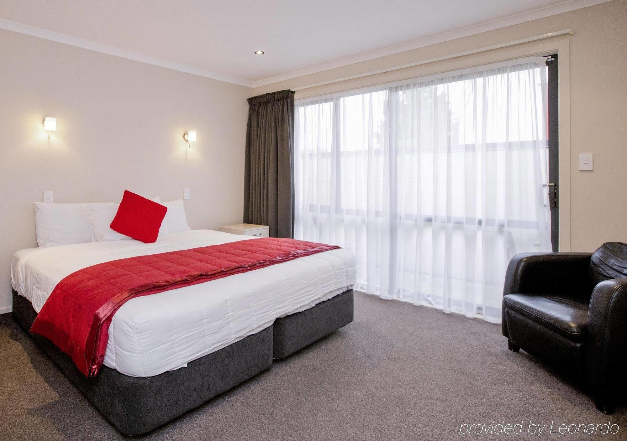 Kauri Court Motel Palmerston North Bagian luar foto