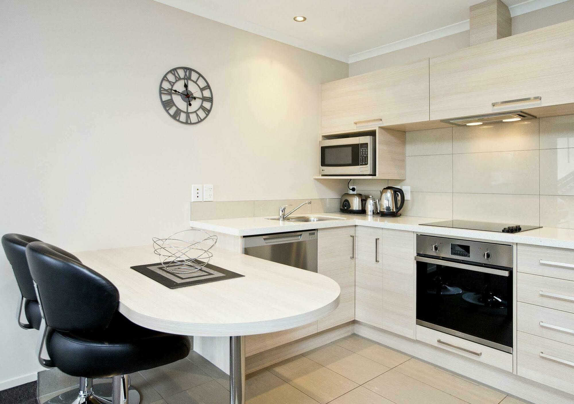 Kauri Court Motel Palmerston North Bagian luar foto